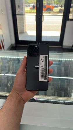 iPhone 15 Pro Max 512GB (Unlocked)