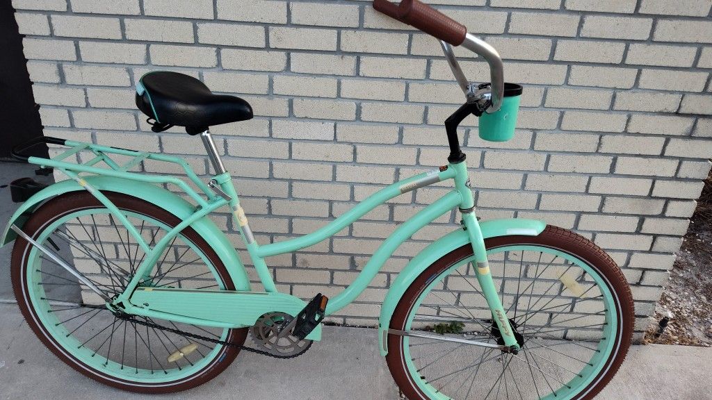 Beautiful Ladies Cruiser