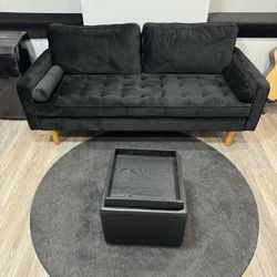 Black Couch/ Sofa 