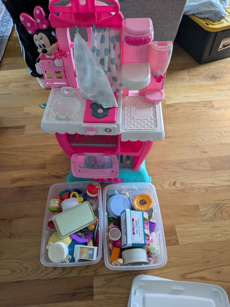 Mini Mouse Kitchen Set With Foods