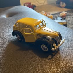 39 Chevy Taxi Toy