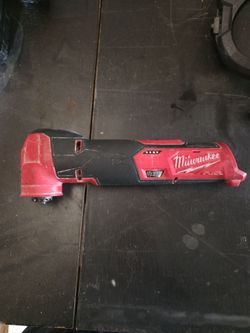 Milwaukee Fuel Cordless Oscillating Multi-Tool
