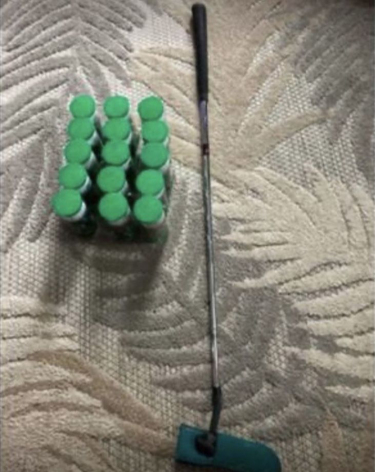 PAL JOEY Golf Putter & 15 New Golf Balls with Tees. (Johnstown Ohio)