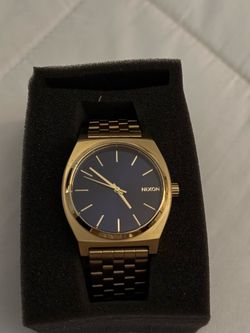 Gold Nixon Timeteller