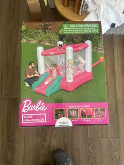 Bounce House with Extra-Wide Slide, Mesh Walls and Blower, Indoor/Outdoor