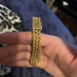 14k Gold Clasp Bracelet