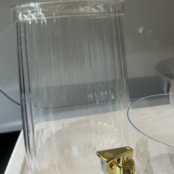 Plastic Drink Servers And Serving Bowls