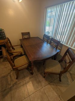 Dining table and chairs 6