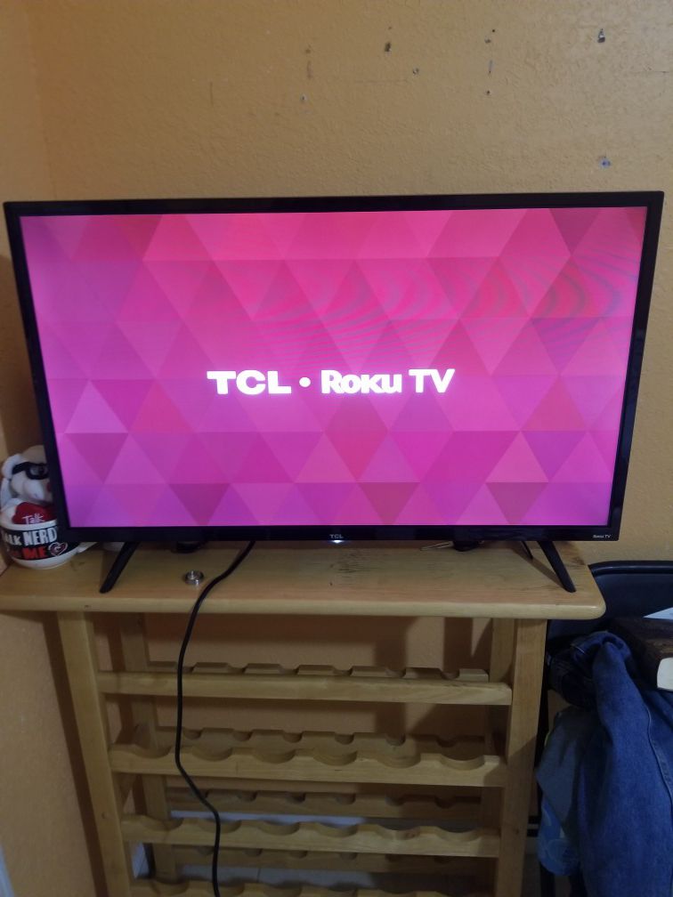 TCL 32" Roku TV
