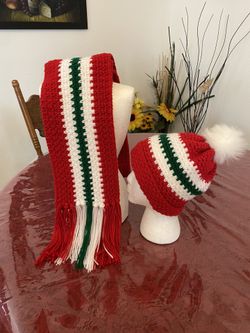 Crochet Christmas Scarf and Hat