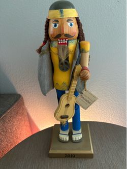 Nut Cracker