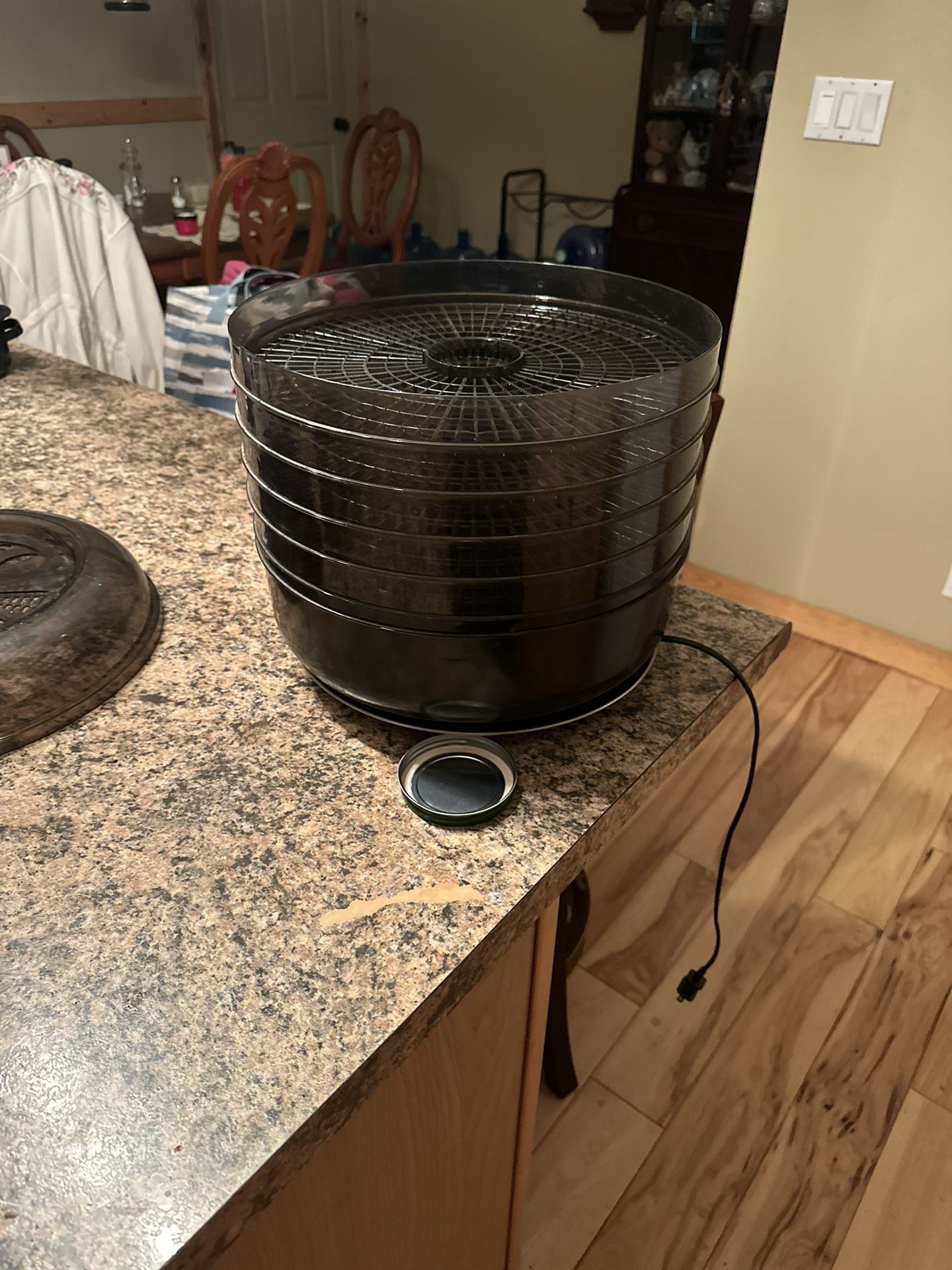 Dehydrator