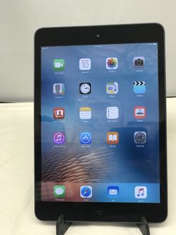IPad mini 1st black 16gb mind condition with apple charger