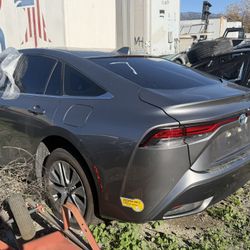 2021 Toyota Mirai PART OUT