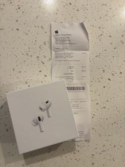 Apple AirPods Pro (2nd Generation) with MagSafe Charging Case (USB-C)