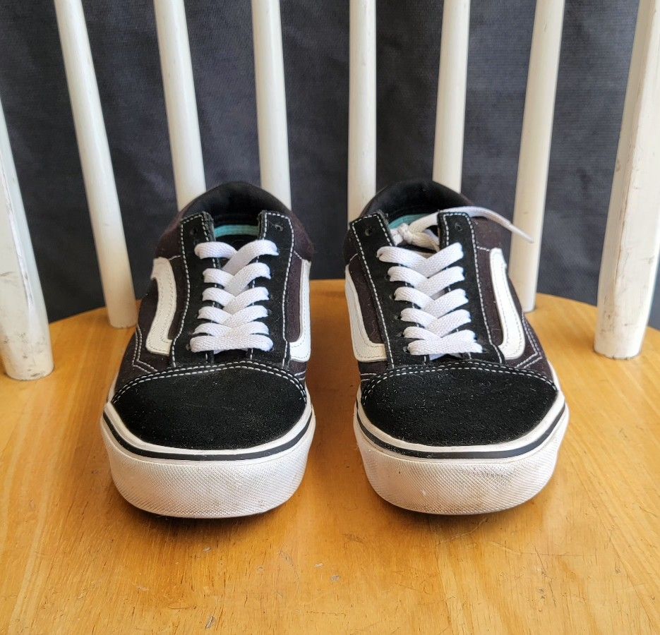 Vans off the Wall Lace Up Low Top Skate Shoes