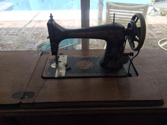 Singer sowing machine