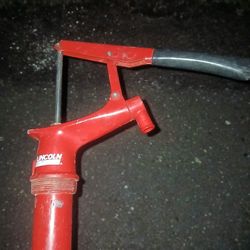 Lincoln Barrel Pump