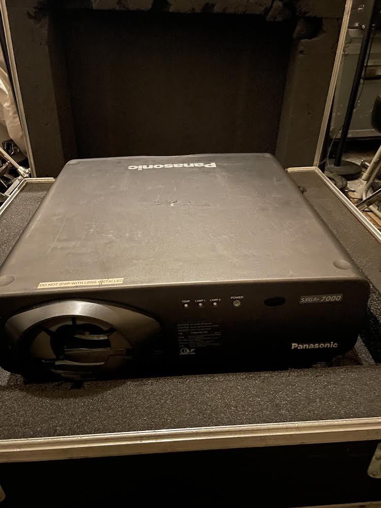 Panasonic SXGA+7000 projector with Heavy duty, wheeled flight case.