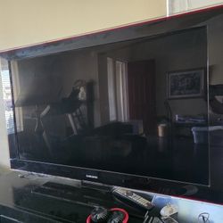 FREE 52" LCD TV - Samsung LN52A750