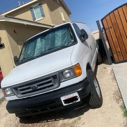 2007 Ford E-350