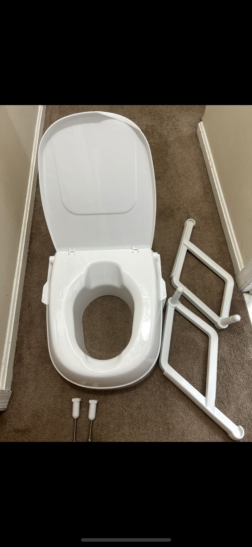 Drive Raised Toilet Seat With Rails
