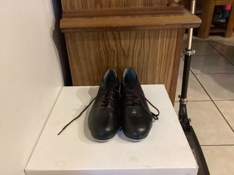 Capezio Tele Tone  Tap Shoes  Size 5  Color Black Use Good Condition 