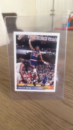 1992 UPPER DECK 130 PATRICK EWING