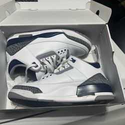 Size 9.5 Jordan 3s 