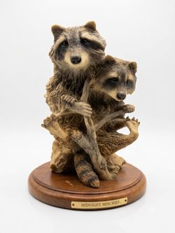 Raccoon Figurine (Midnight Mischief )