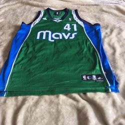 🏀🏀 Dirk Nowitzki Swingman Green NBA Jersey 🏀🏀