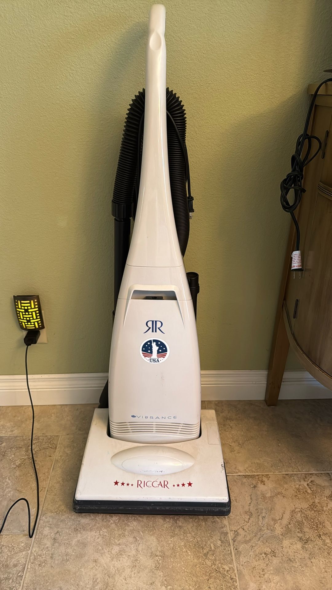 Riccar Upright vacuum 