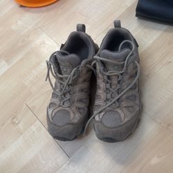 Obos Hiking Boots Size 8