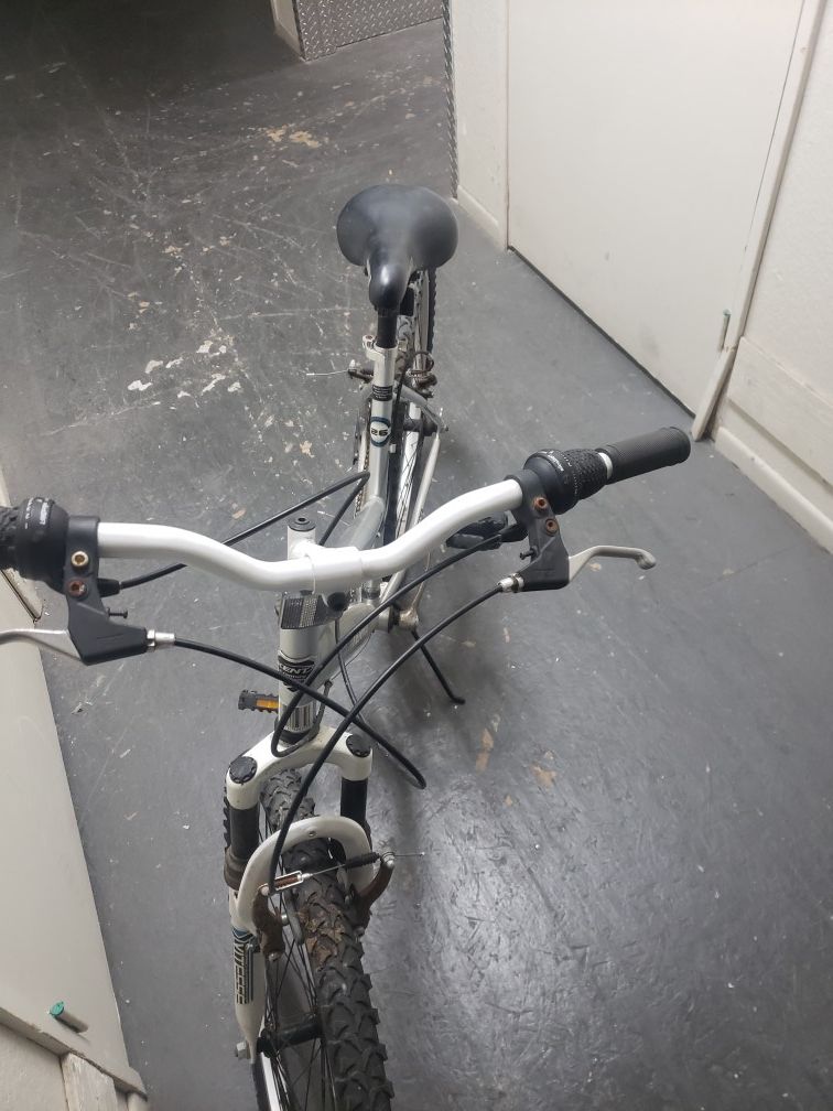 Bicycle 2.6 terra.