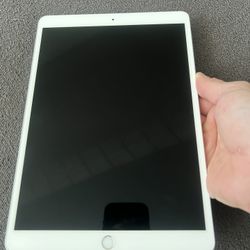 2019 Apple iPad (10.2-inch, Wi-Fi + Cellular, 32GB) - Silver