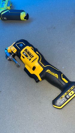 DEWALT 20V XR Brushless Oscillating Multi-Tool