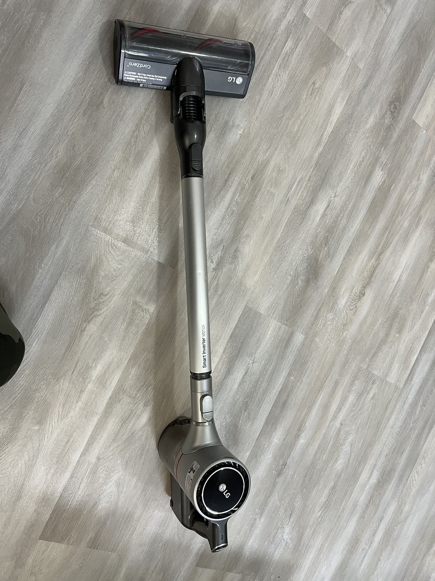 LG - CordZero Cordless Stick Vacuum with Kompressor Technology - Iron Gray