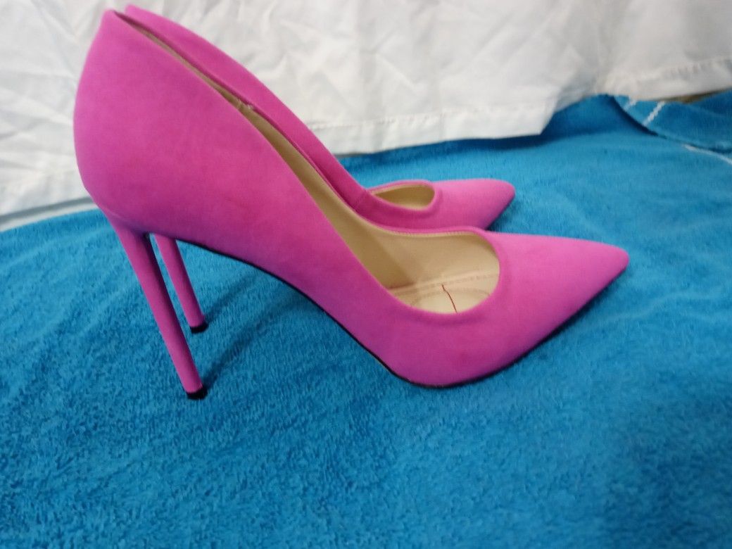 Hot Pink Heels