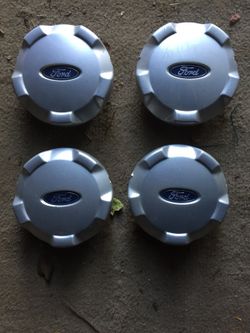 2002 Ford Escape center caps