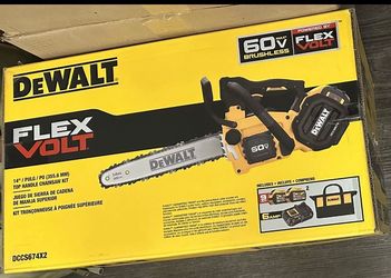 DeWalt FlexVolt 60V 14" Chainsaw Kit DCCS674X2