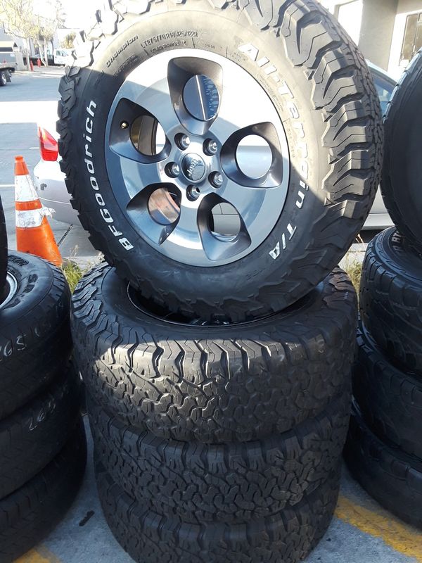 Jeep Sahara wheels and tires for Sale in Chula Vista, CA OfferUp