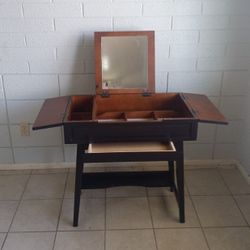 Makeup Vanity