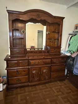 Dresser