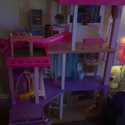 GENTLY USED BARBIE DREAMHOUSE