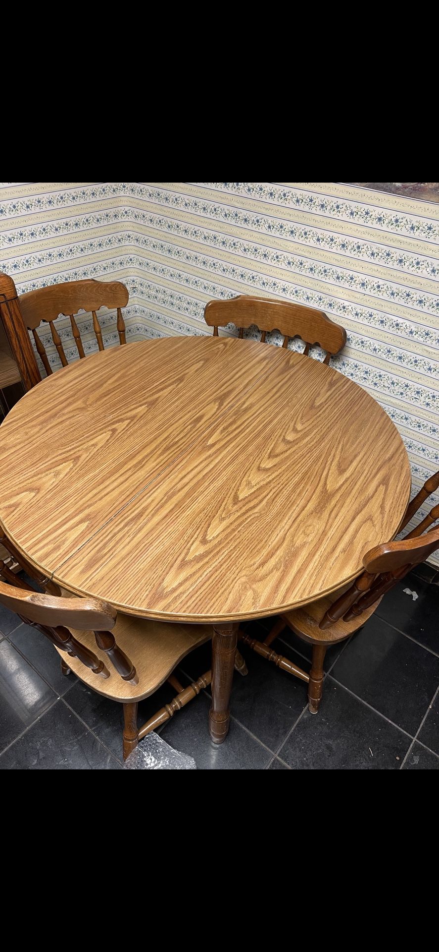 Table With Kitchen Closet For Cups