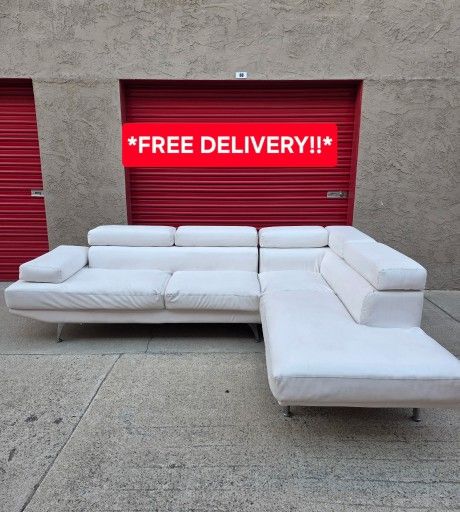 Modern Sectional Sofa (READ DESCRIPTION)