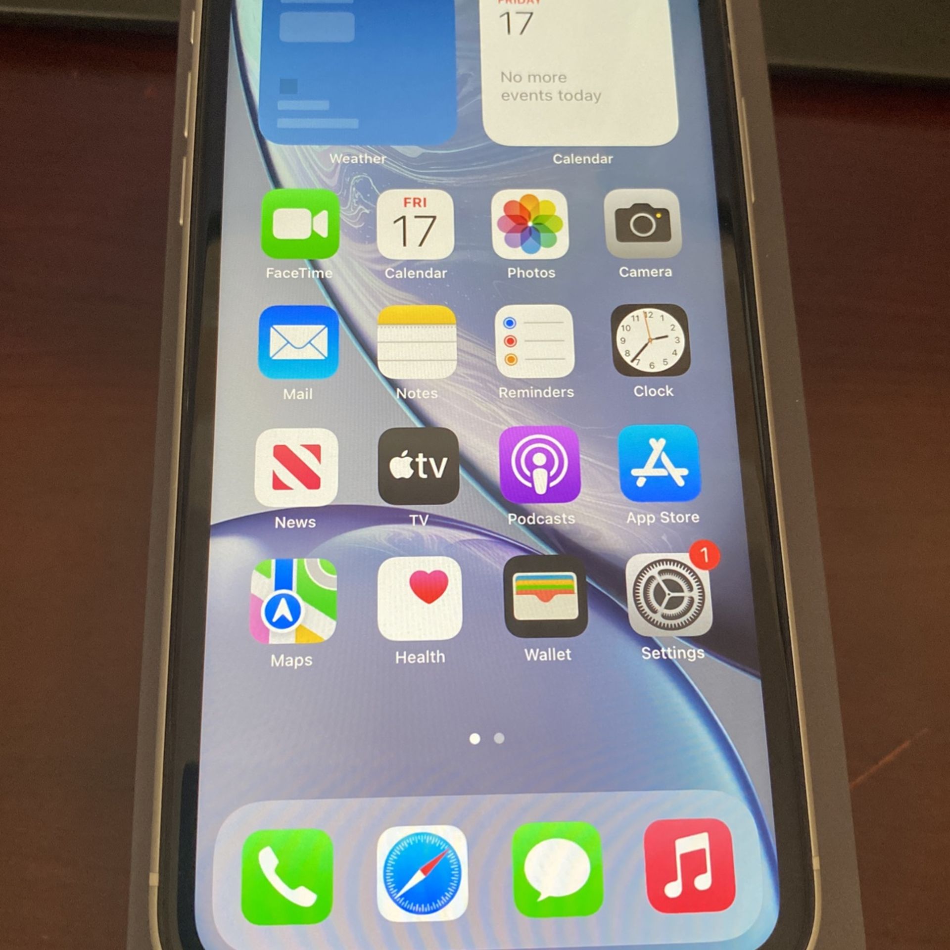 iPhone XR White Unlocked