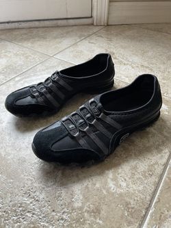 Women’s Sketchers Size 6.5 Sneakers