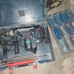 Bosch hammer 11248 Evs, 13 Bits , And A Box Of Tap Cons