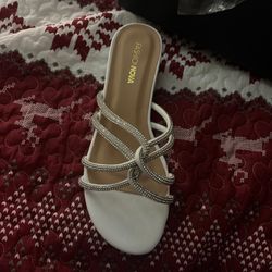 New White Heels Size 7 Short